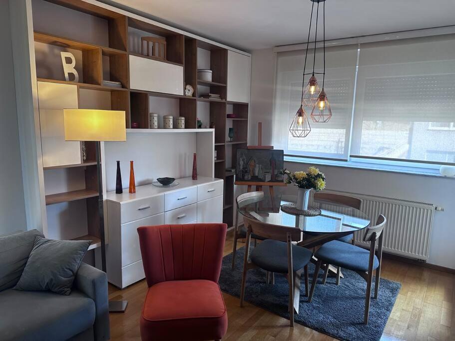 Apartman Pionirska Dolina SJJ Exteriér fotografie