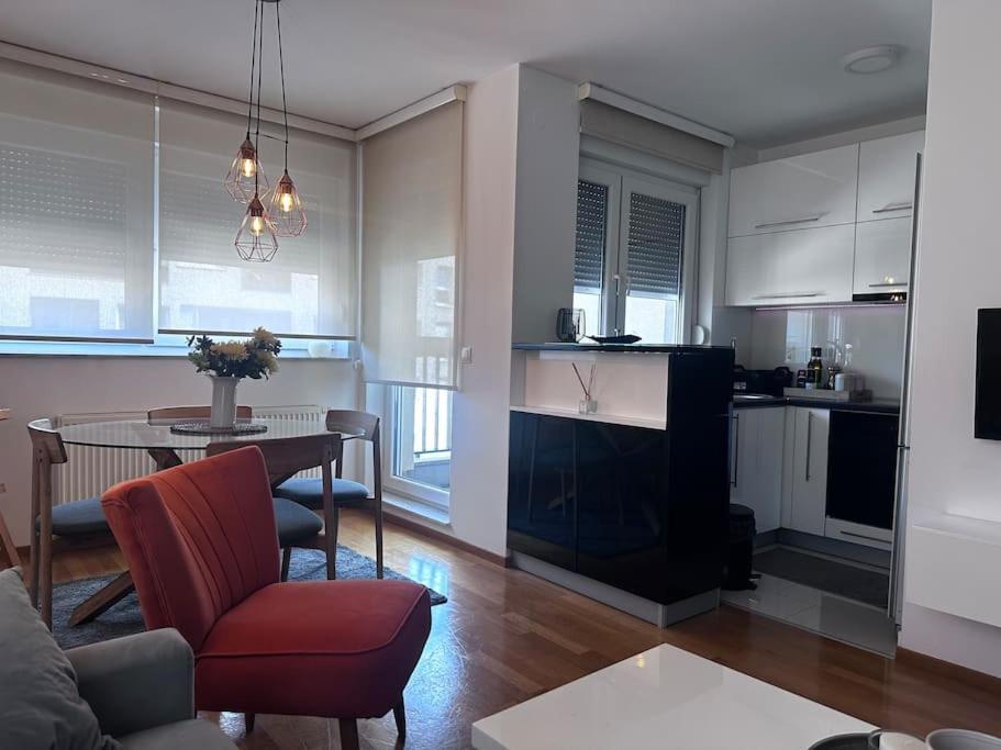 Apartman Pionirska Dolina SJJ Exteriér fotografie